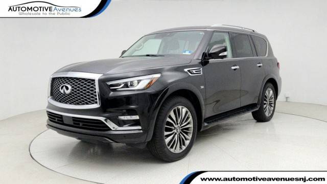 2018 Infiniti QX80 4WD photo