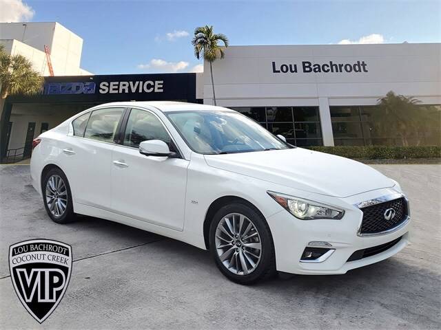 2018 Infiniti Q50 2.0t LUXE AWD photo