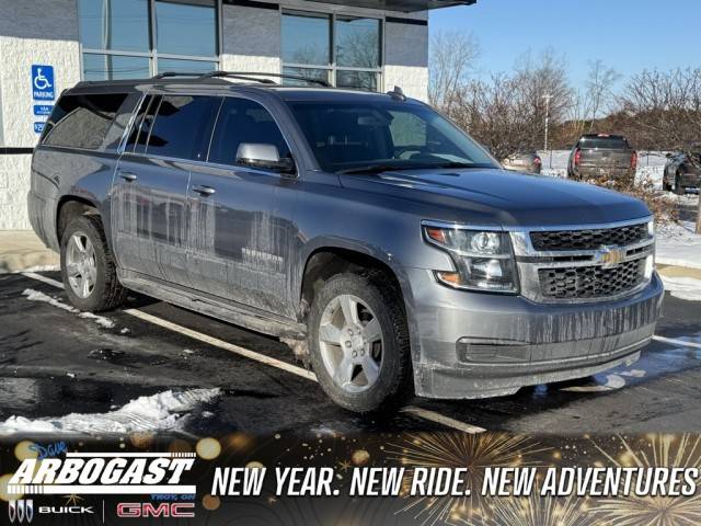 2018 Chevrolet Suburban LS 4WD photo