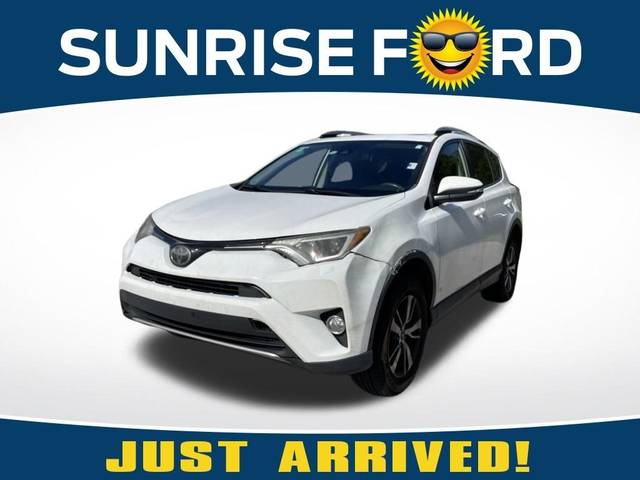 2018 Toyota RAV4 XLE FWD photo