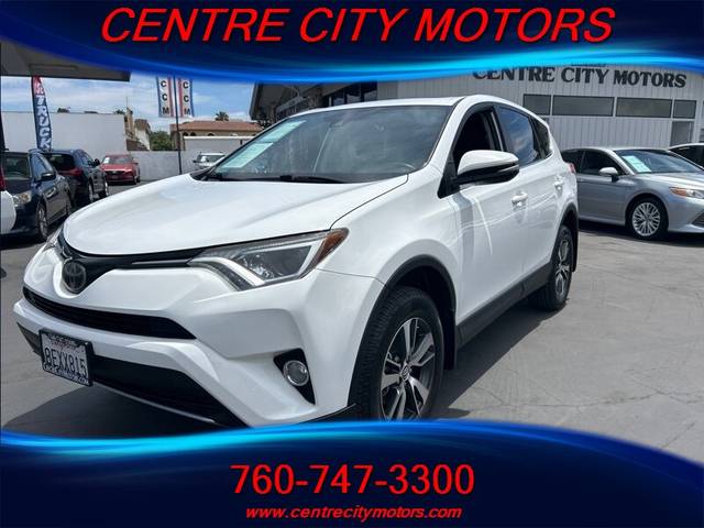 2018 Toyota RAV4 XLE FWD photo