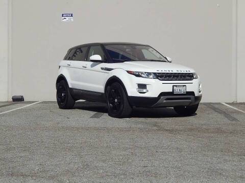 2015 Land Rover Range Rover Evoque Pure Plus 4WD photo
