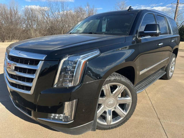 2018 Cadillac Escalade Luxury RWD photo