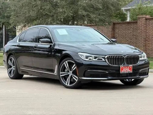 2019 BMW 7 Series 750i RWD photo