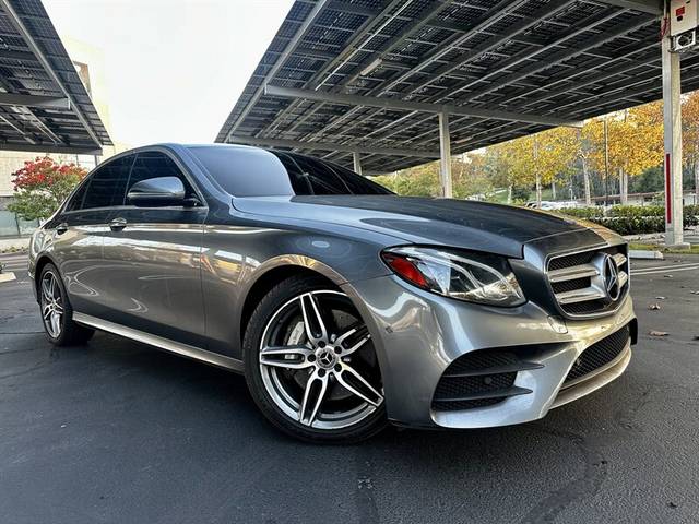 2018 Mercedes-Benz E-Class E 300 RWD photo