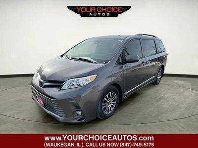2018 Toyota Sienna XLE FWD photo