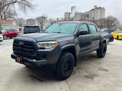 2018 Toyota Tacoma SR 4WD photo