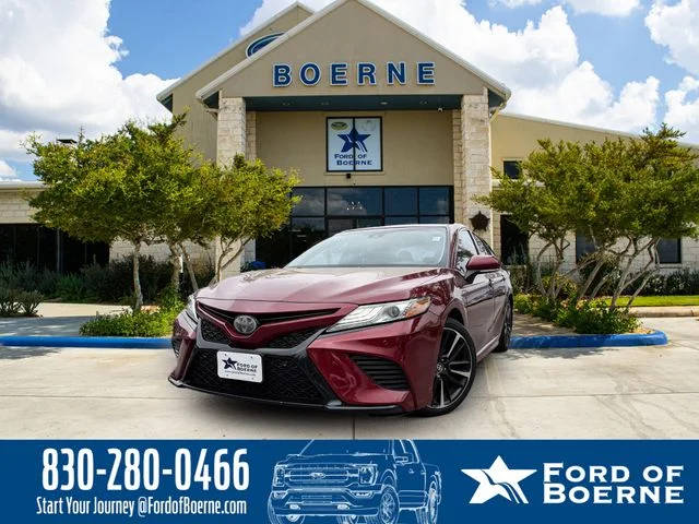 2018 Toyota Camry XSE FWD photo