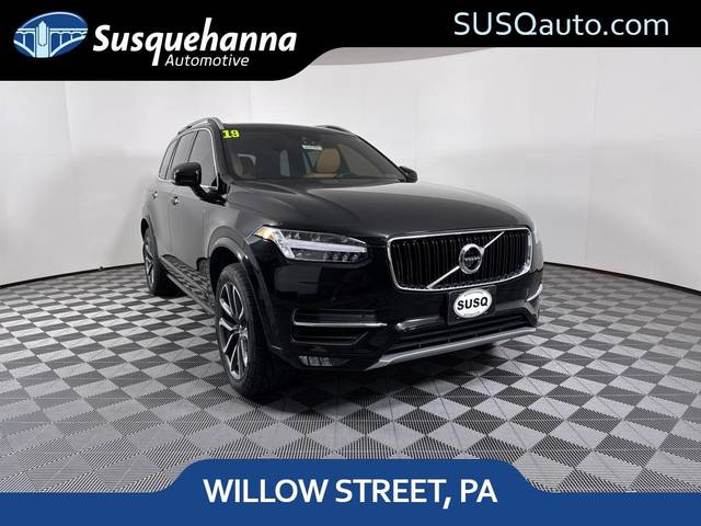 2019 Volvo XC90 Momentum AWD photo