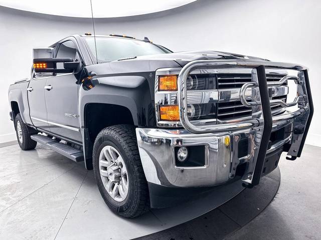 2019 Chevrolet Silverado 2500HD LTZ 4WD photo