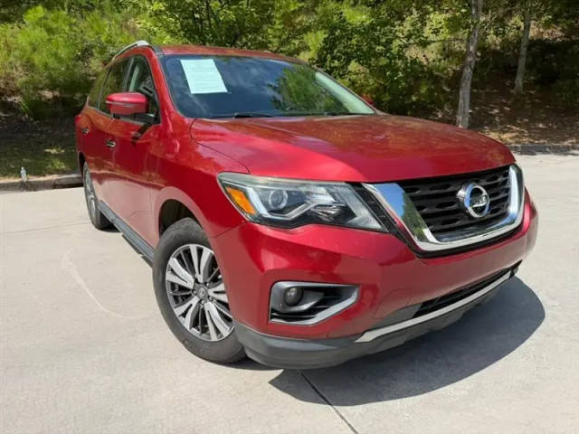 2017 Nissan Pathfinder SL FWD photo