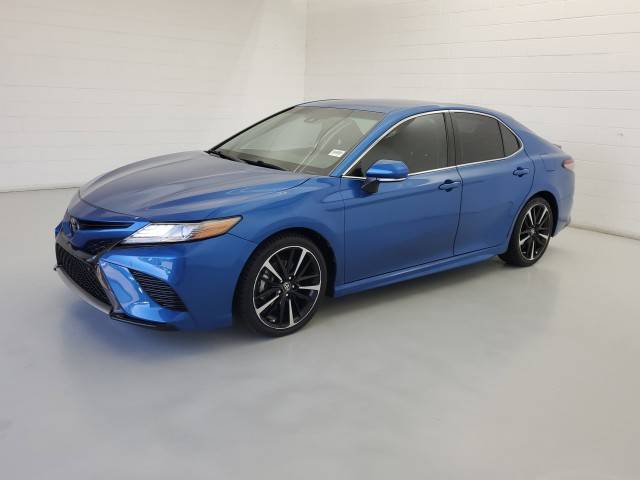2018 Toyota Camry XSE FWD photo