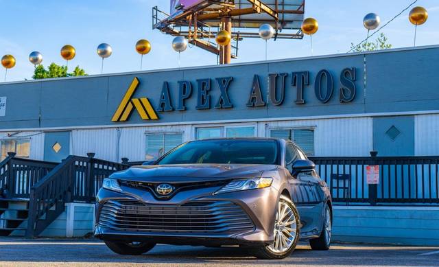 2018 Toyota Camry XLE FWD photo