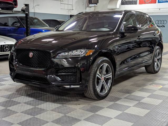 2018 Jaguar F-Pace 25t R-Sport AWD photo