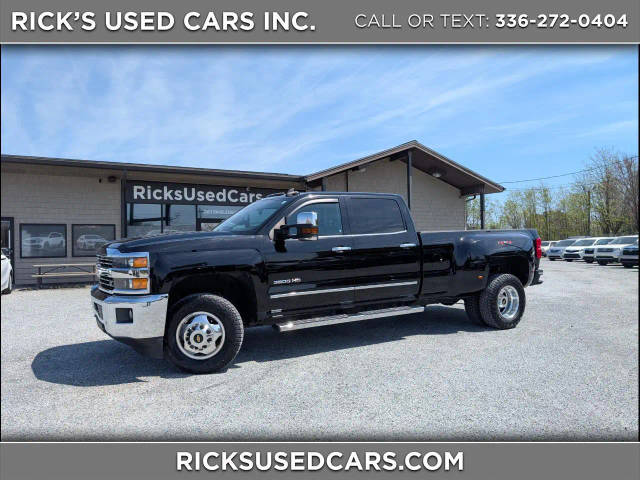 2019 Chevrolet Silverado 3500HD LTZ 4WD photo
