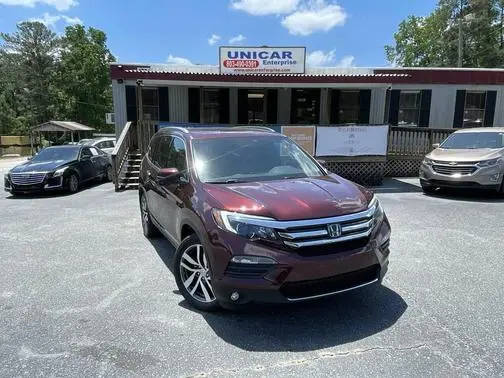 2018 Honda Pilot Touring FWD photo