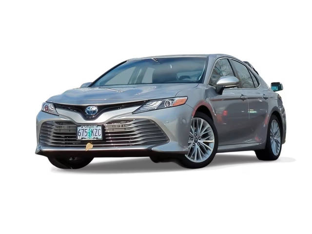 2018 Toyota Camry Hybrid XLE FWD photo