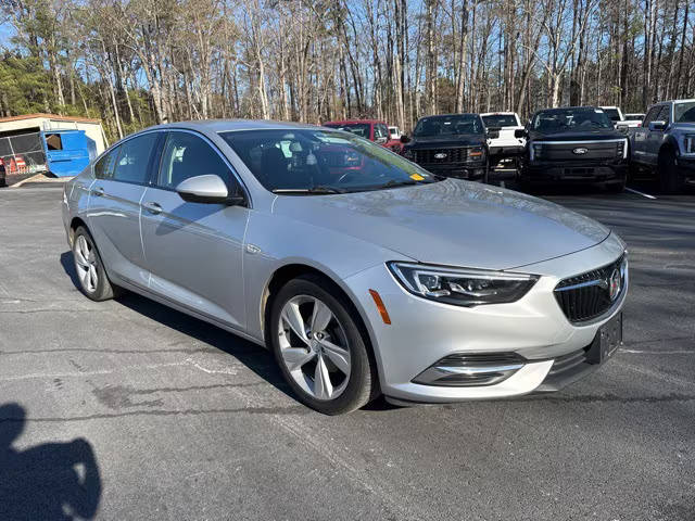 2018 Buick Regal Sportback Preferred FWD photo
