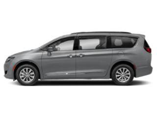 2018 Chrysler Pacifica Minivan Limited FWD photo