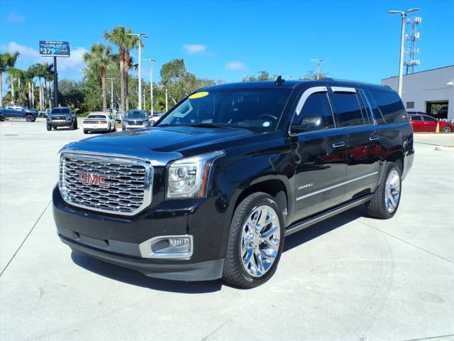 2018 GMC Yukon XL Denali RWD photo