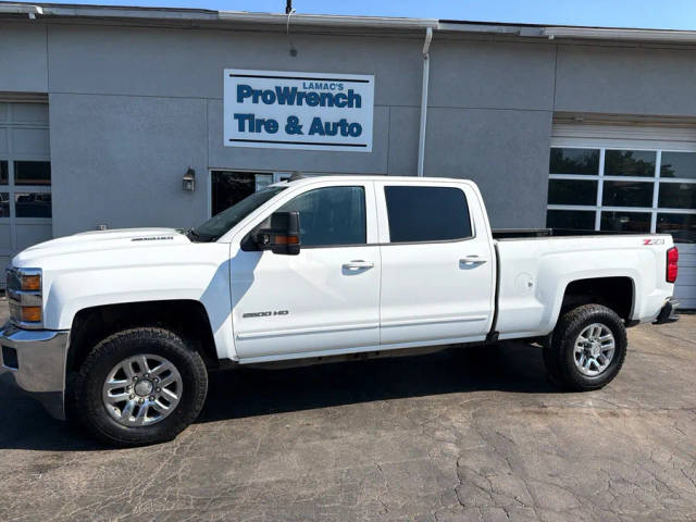 2018 Chevrolet Silverado 2500HD LT 4WD photo