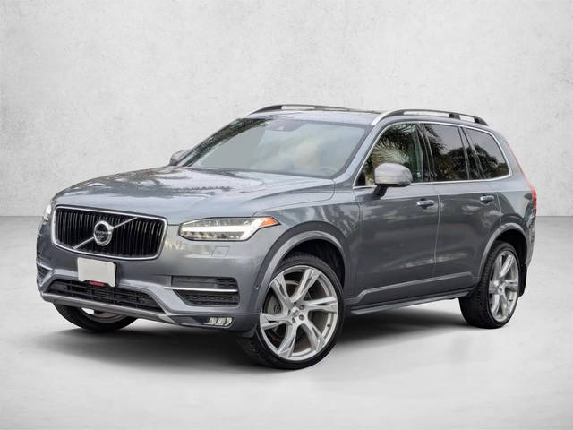 2018 Volvo XC90 Momentum AWD photo