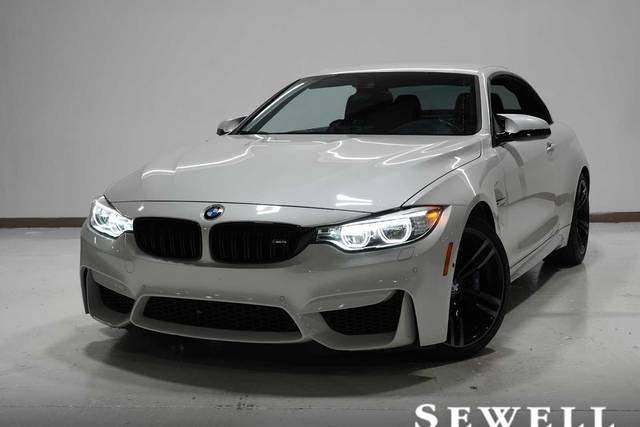 2015 BMW M4  RWD photo