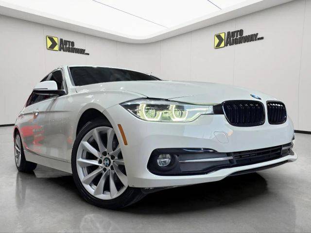 2018 BMW 3 Series 320i RWD photo