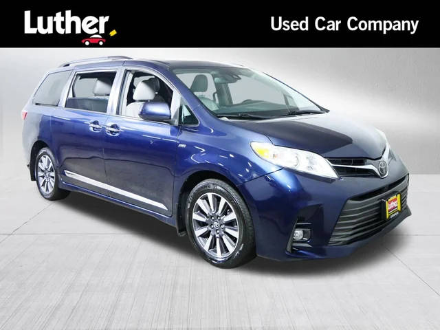 2018 Toyota Sienna XLE AWD photo