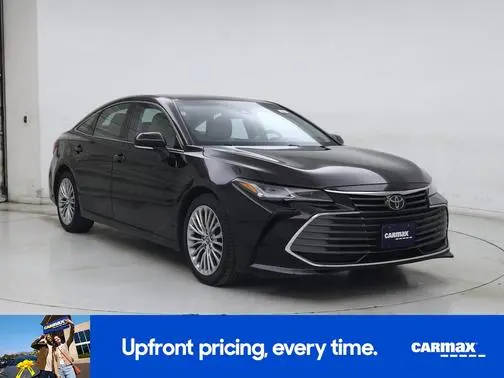 2019 Toyota Avalon Limited FWD photo