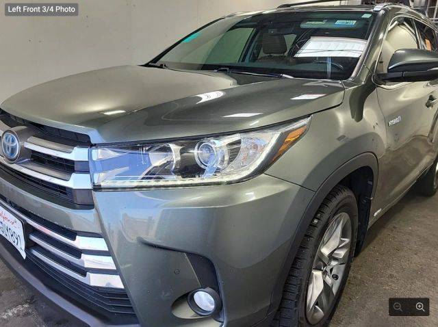 2018 Toyota Highlander Hybrid Limited Platinum AWD photo
