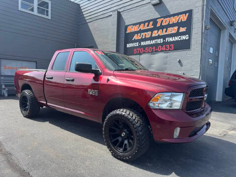 2018 Ram 1500 Express 4WD photo