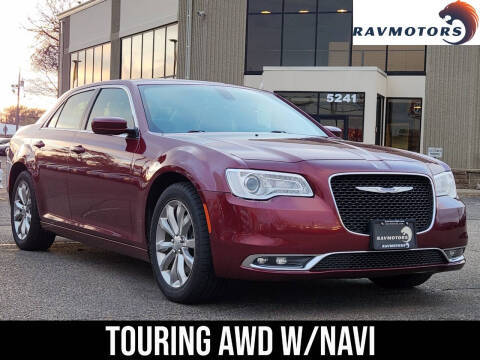 2018 Chrysler 300 Touring L AWD photo