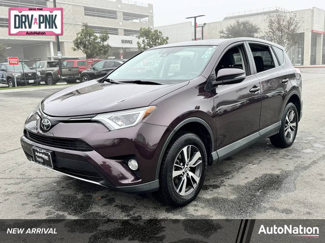 2018 Toyota RAV4 XLE FWD photo