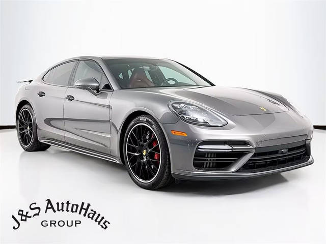 2018 Porsche Panamera Turbo AWD photo