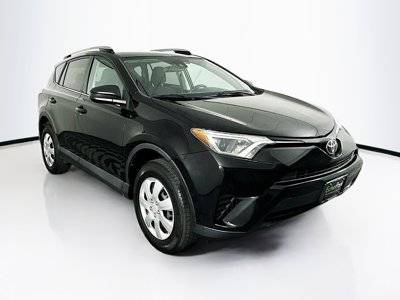 2018 Toyota RAV4 LE AWD photo