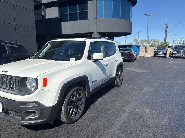 2018 Jeep Renegade Latitude FWD photo