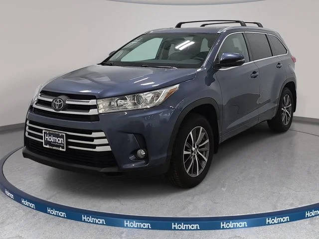 2018 Toyota Highlander XLE AWD photo