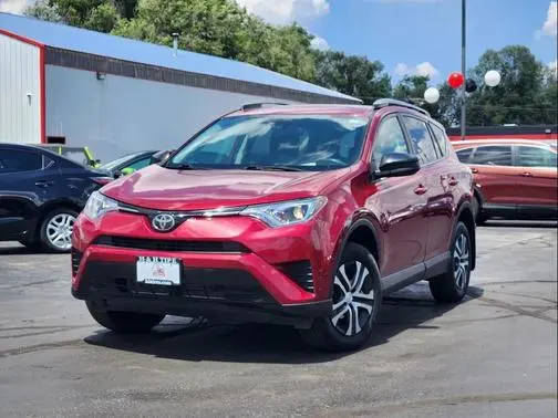 2018 Toyota RAV4 LE AWD photo