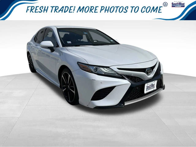 2018 Toyota Camry XSE FWD photo