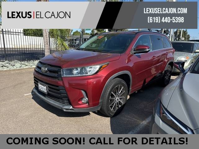 2018 Toyota Highlander SE FWD photo