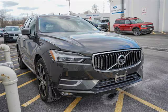 2018 Volvo XC60 Inscription AWD photo