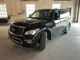 2017 Infiniti QX80 4WD photo
