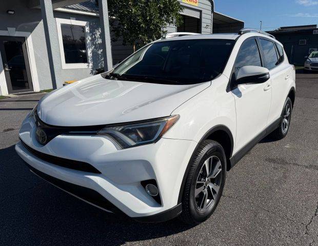 2018 Toyota RAV4 XLE FWD photo