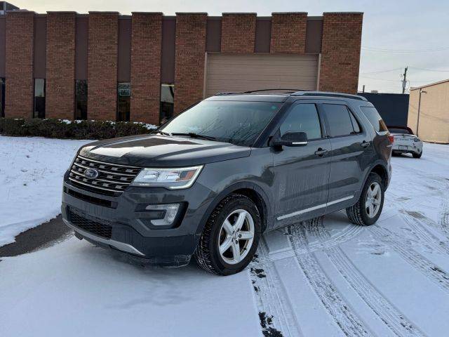 2016 Ford Explorer XLT 4WD photo