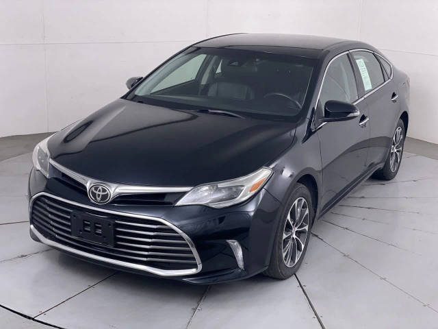 2018 Toyota Avalon XLE FWD photo