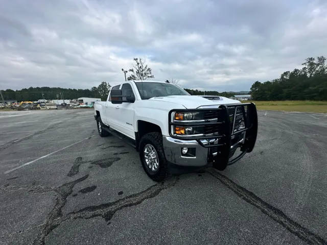 2017 Chevrolet Silverado 2500HD LT 4WD photo