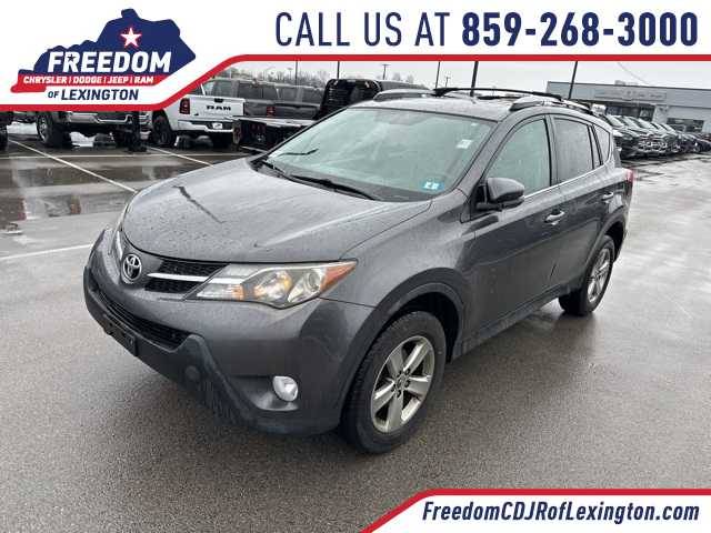 2015 Toyota RAV4 XLE AWD photo