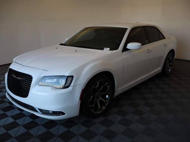 2015 Chrysler 300 300S RWD photo