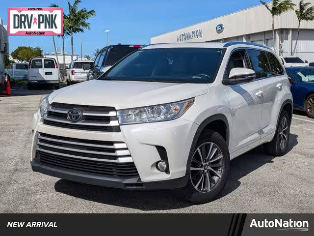 2018 Toyota Highlander XLE FWD photo